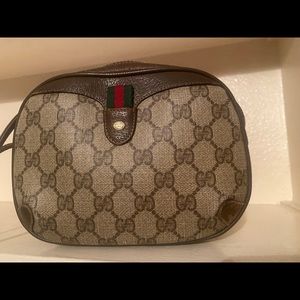 Gucci authentic vintage cross body Ophelia purse